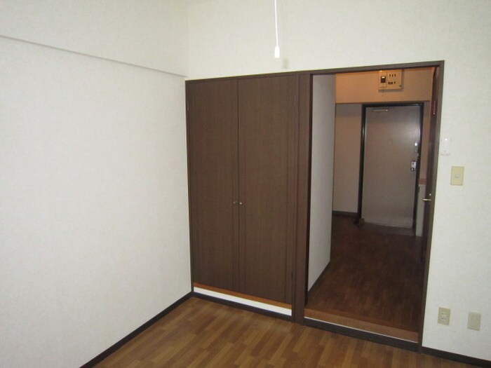 物件内観写真6　(居室)