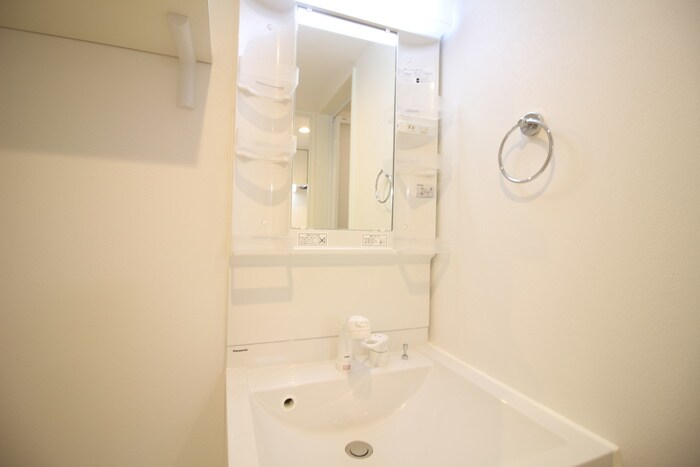 物件内観写真12　(洗面)