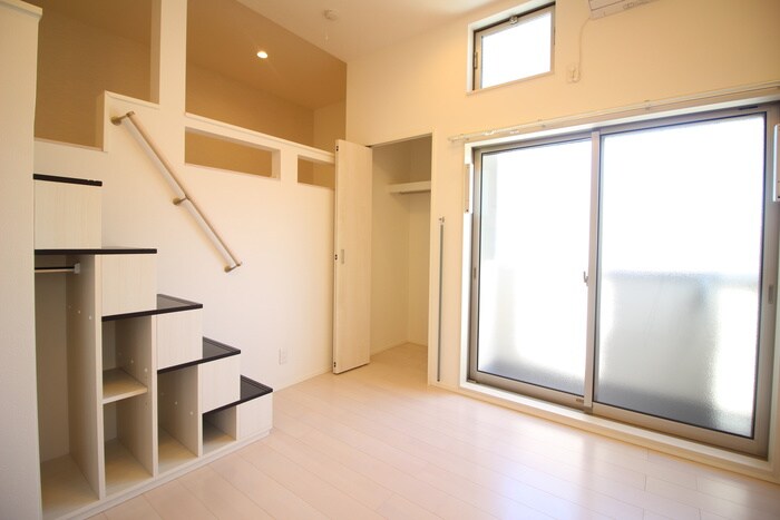 物件内観写真8　(居室)