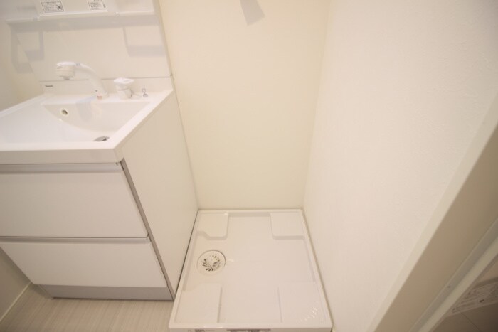 物件内観写真14　(洗濯機置場)