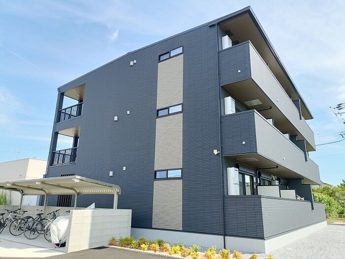 物件外観写真1　(外観写真)