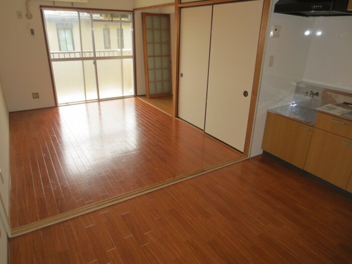 物件内観写真10　(居室)