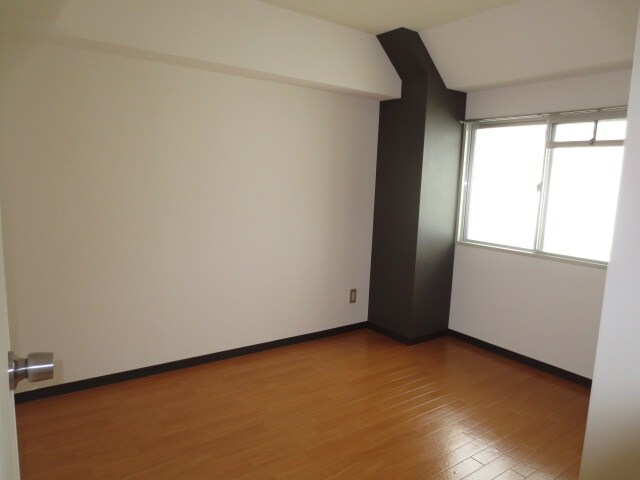 物件内観写真11　(居室)
