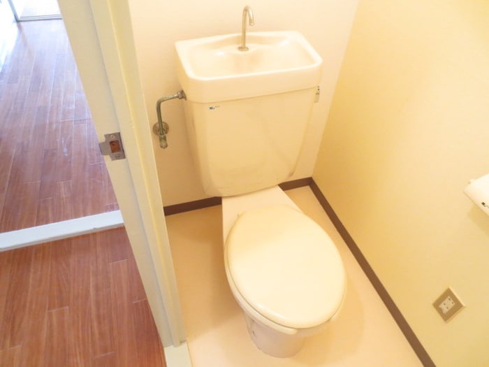 物件内観写真14　(トイレ)