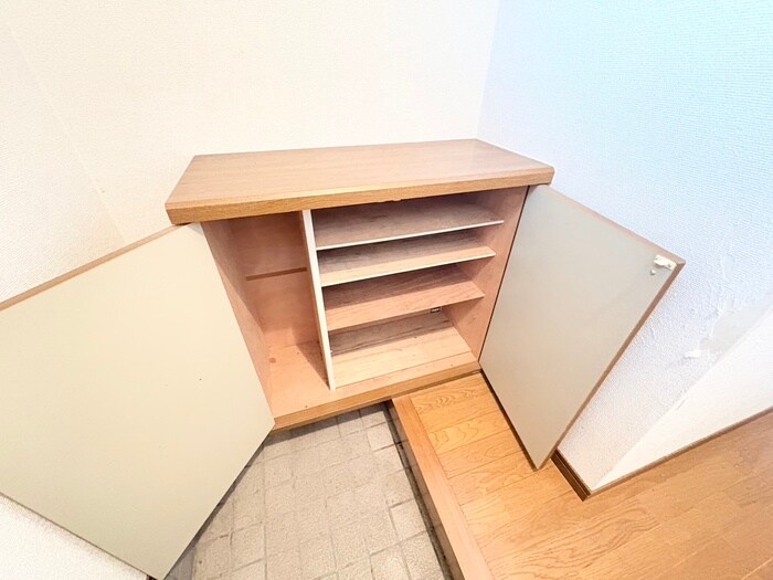 物件内観写真18　(靴箱)