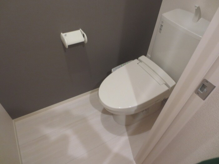 物件内観写真8　(トイレ)