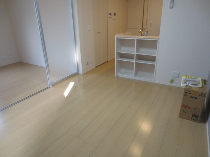 物件内観写真9　(居室)