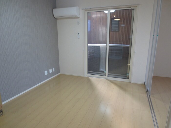 物件内観写真11　(居室)