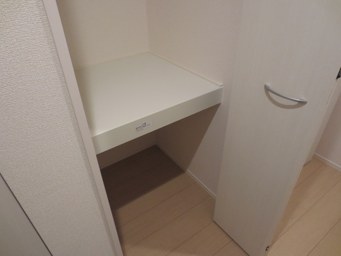 物件内観写真15　(収納)