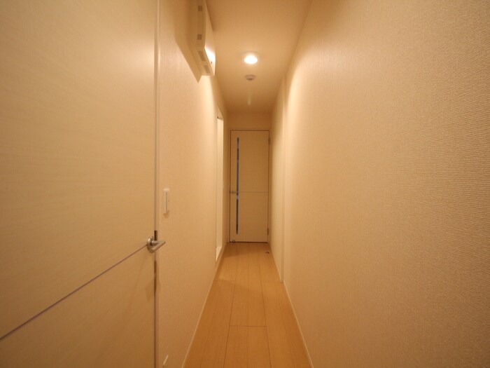 物件内観写真18　(廊下)
