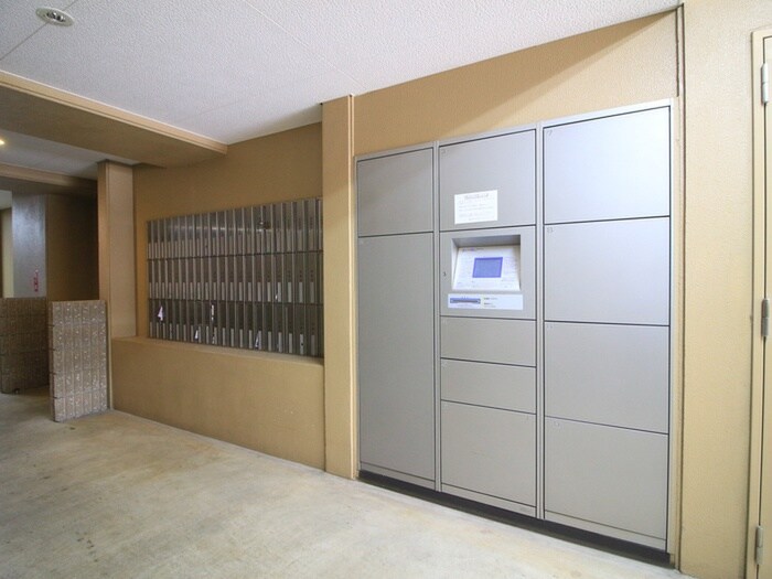 物件外観写真4　(建物設備)