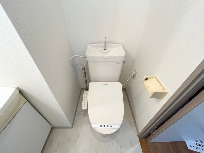 物件内観写真12　(トイレ)