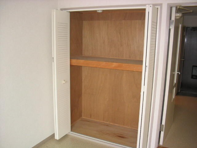 物件内観写真14　(収納)