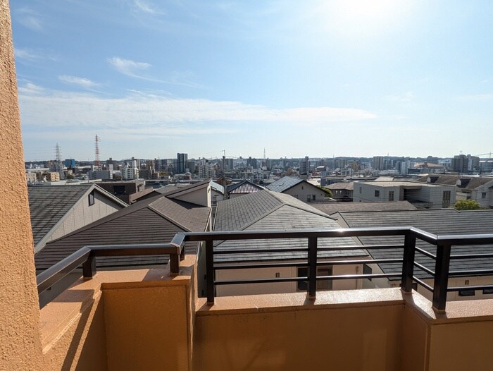 物件内観写真21　(室内からの展望)