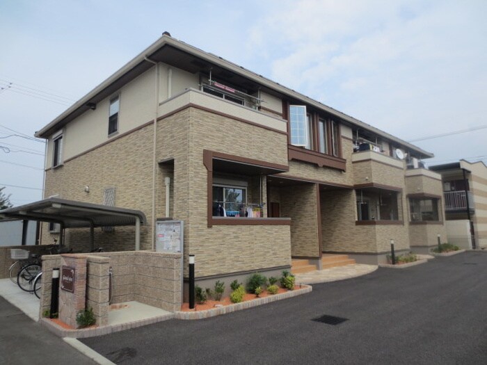 物件外観写真1　(外観写真)