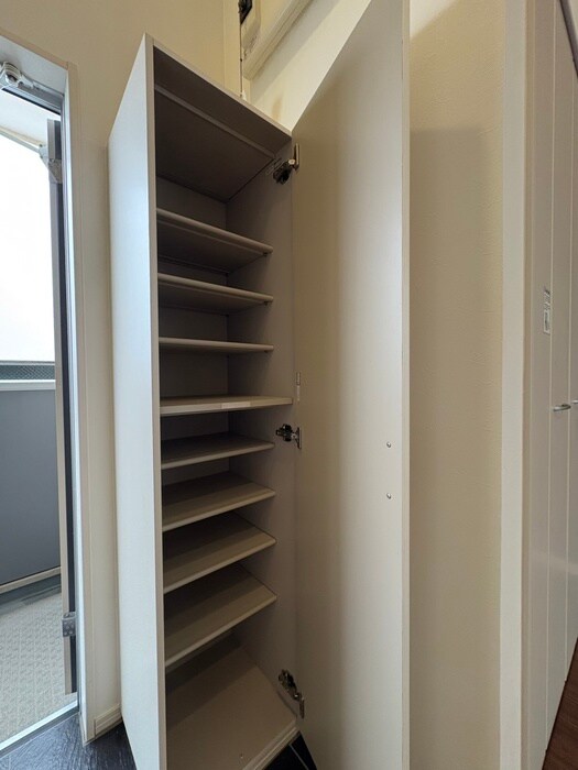 物件内観写真16　(靴箱)