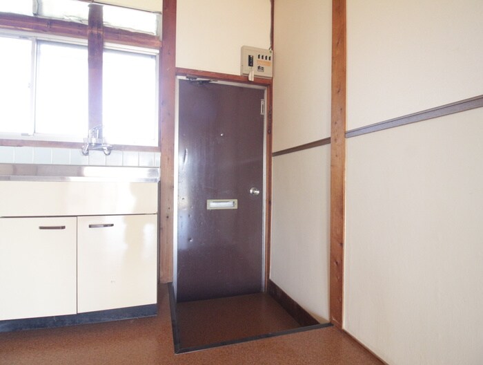 物件内観写真15　(玄関)