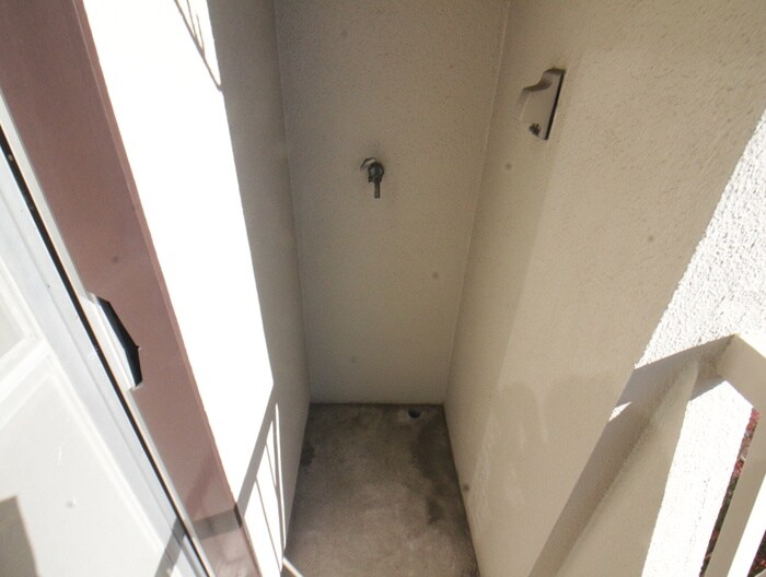 物件内観写真17　(洗濯機置場)