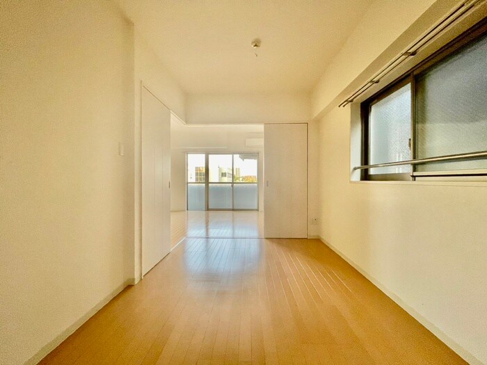 物件内観写真16　(居室)