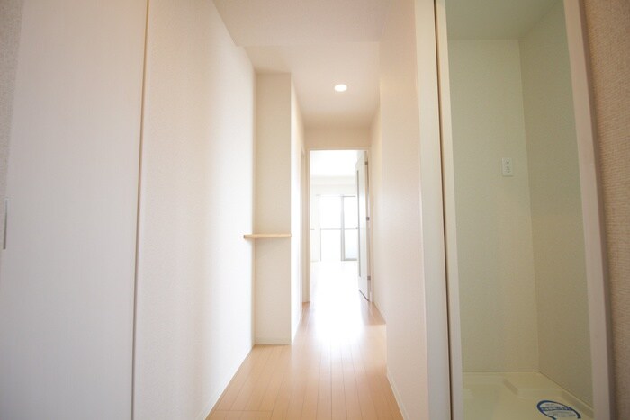 物件内観写真18　(廊下)