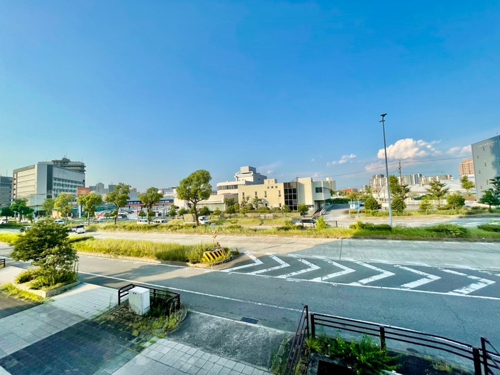 物件内観写真21　(室内からの展望)