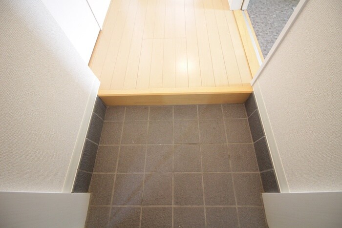 物件内観写真22　(玄関)