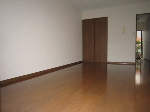 物件内観写真5　(居室)