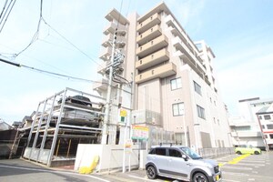 ディージービル小牧中央外観写真