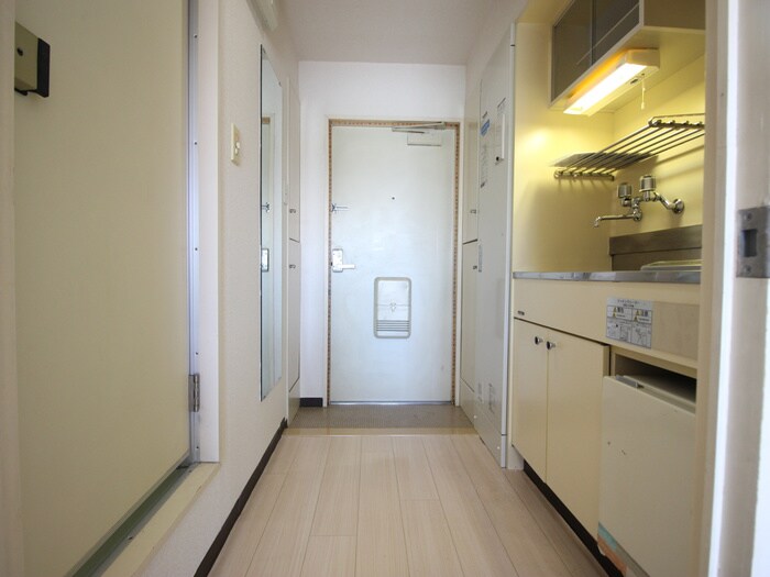 物件内観写真20　(廊下)