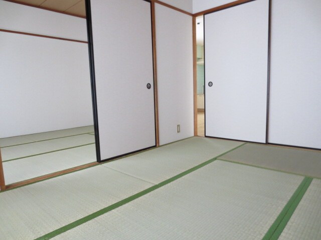 物件内観写真14　(居室)