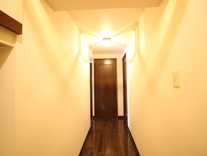 物件内観写真15　(廊下)