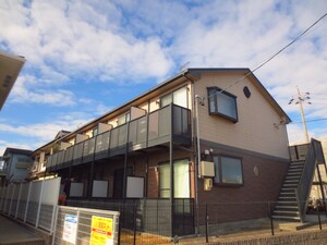 アンプルールブワ Nakamise外観写真