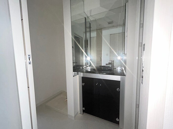 物件内観写真11　(洗面)