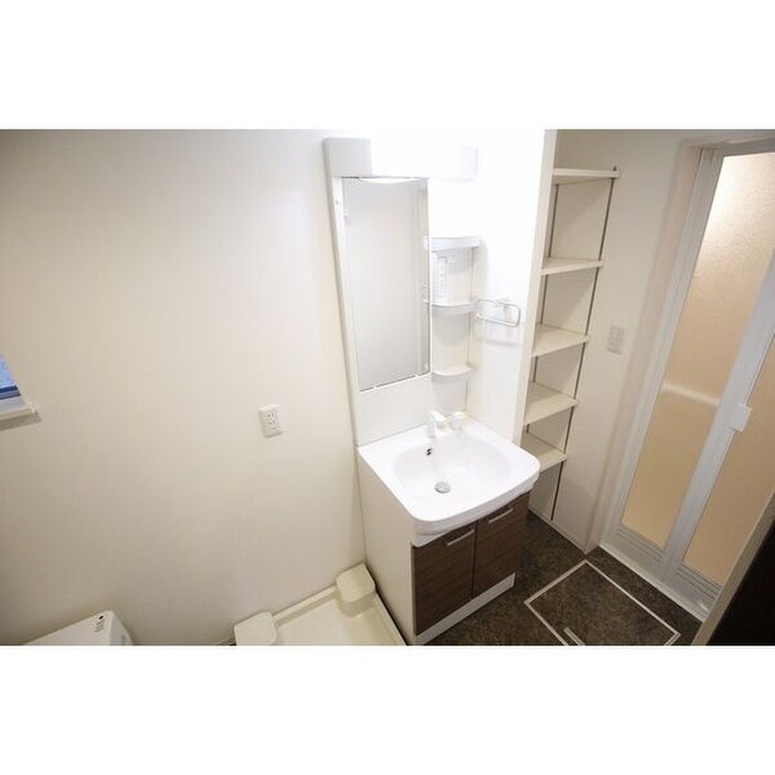 物件内観写真13　(洗面)