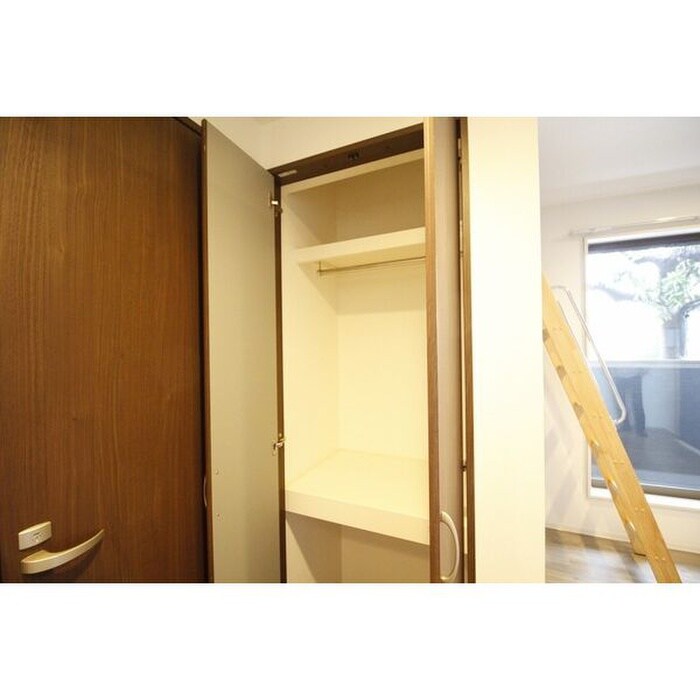 物件内観写真16　(収納)