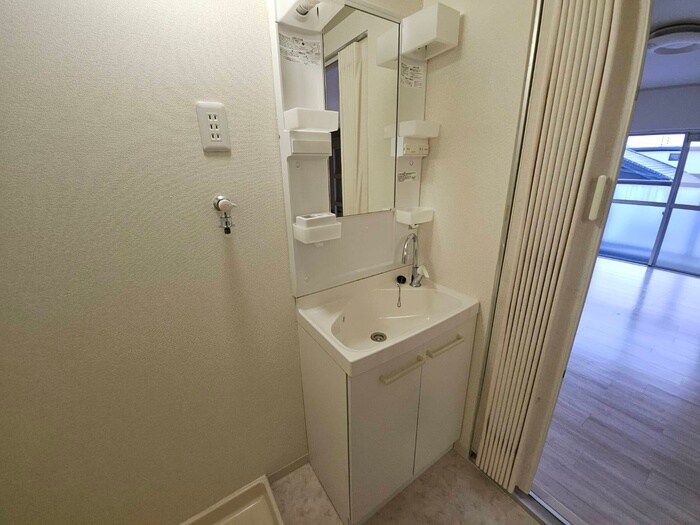 物件内観写真10　(洗面)