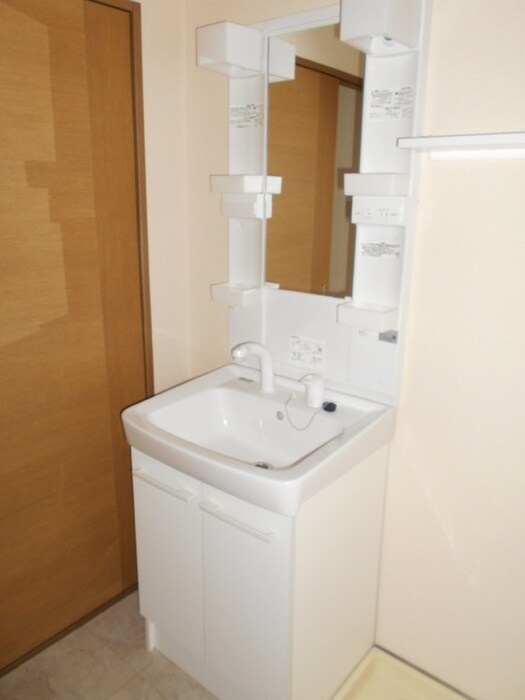 物件内観写真11　(洗面)