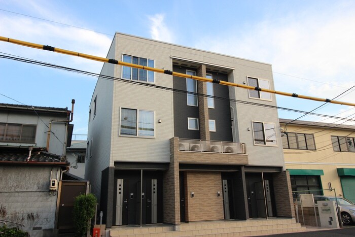 物件外観写真6　(外観写真)