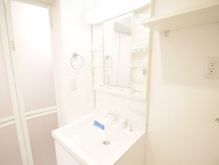 物件内観写真12　(洗面)