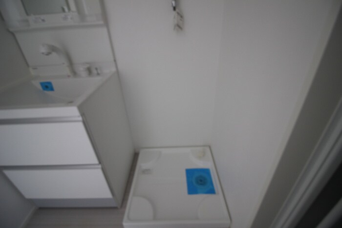 物件内観写真13　(洗濯機置場)