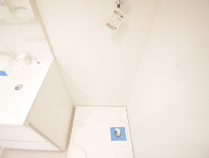 物件内観写真13　(洗濯機置場)