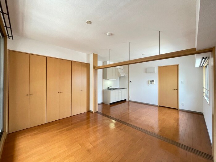 物件内観写真8　(居室)