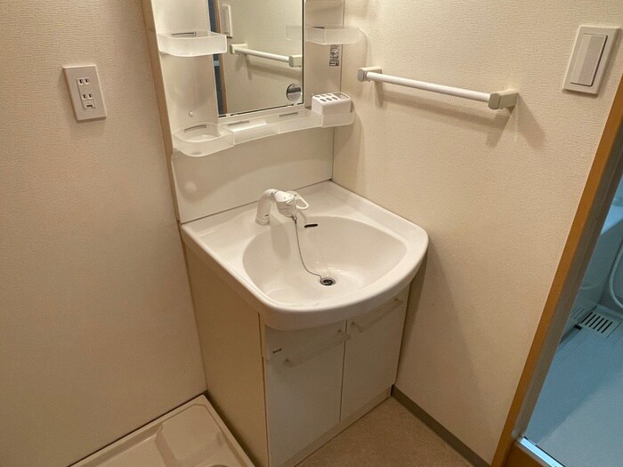 物件内観写真12　(洗面)