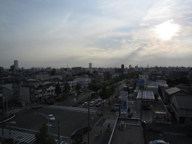 物件内観写真9　(室内からの展望)