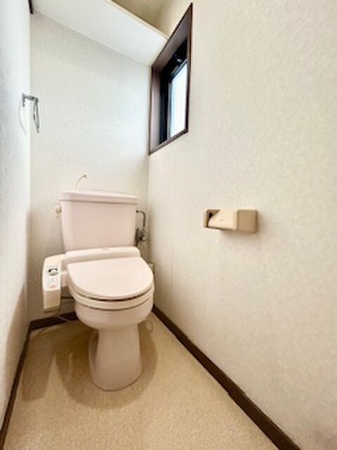 物件内観写真15　(トイレ)