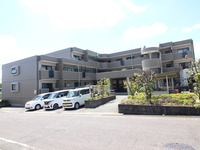 物件外観写真6　(外観写真)