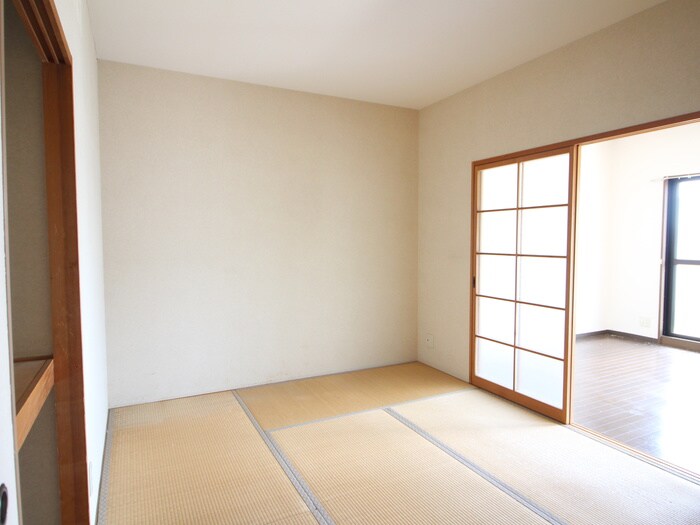 物件内観写真11　(居室)