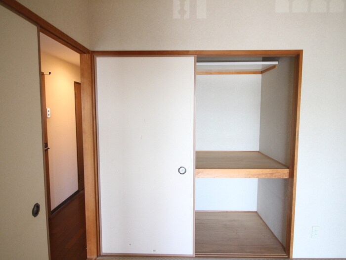 物件内観写真15　(収納)