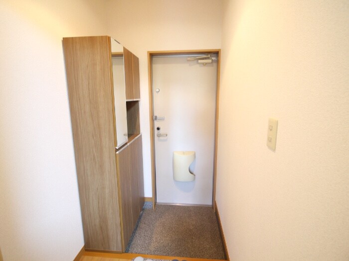 物件内観写真20　(玄関)