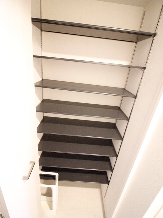 物件内観写真11　(靴箱)